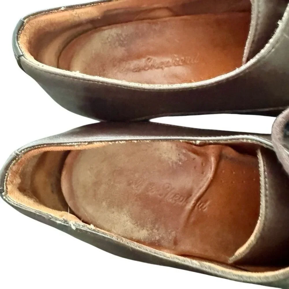 Wolf & Sheppard Brown Leather plain Toe Dress Shoes. Size 10.5